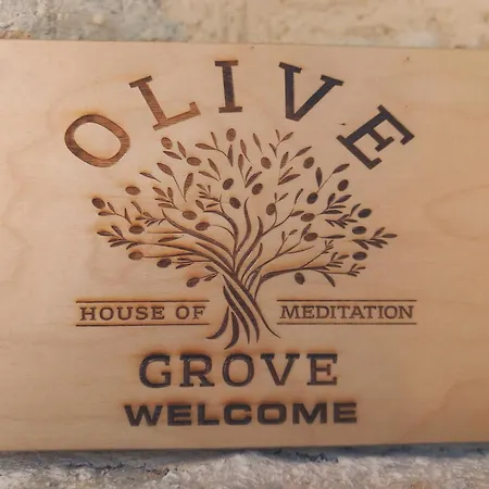 Meditation Olive House Semesterbostad *